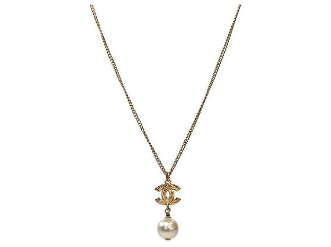 Chanel Collana CC in oro con perla a goccia D'oro - vista 2
