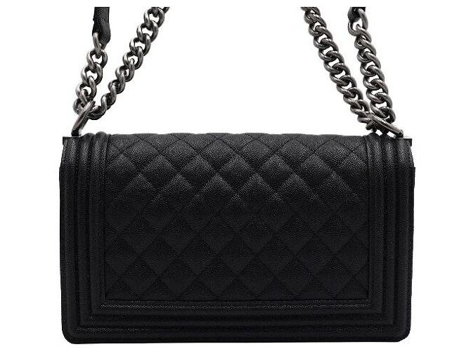 Chanel Borsa a tracolla Boy Medium Flap in Caviar nero - vista 5