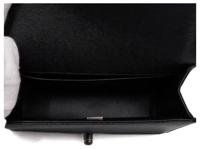 Chanel Borsa a tracolla Boy Medium Flap in Caviar nero - vista 6