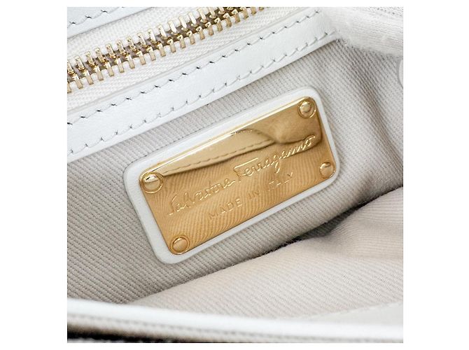 Salvatore Ferragamo Borsa a spalla e crossbody Lexi in pelle Bianca Bianco - vista 11