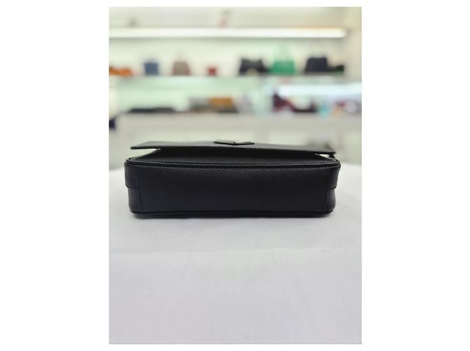 Prada Borsa a tracolla in pelle Saffiano nera Nero - vista 15