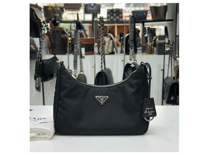 Prada Borsa Hobo Re-Edition Re-Nylon Black Nero - vista 3