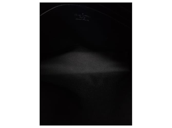 Louis Vuitton Eclipse Monogram Pochette Voyage Nero - vista 4