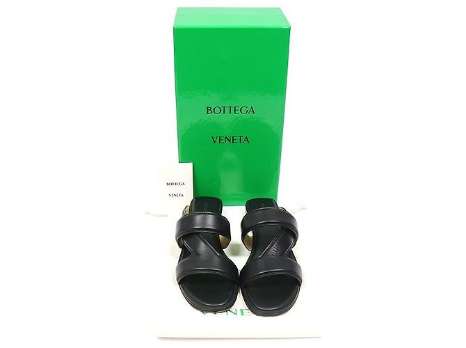 Bottega Veneta Mules in vitello nero con fasce incrociate da donna - vista 2