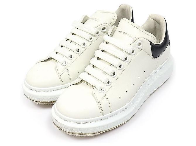 Alexander Mcqueen Sneakers da uomo in vitello White Black Oversole Bianco - vista 3