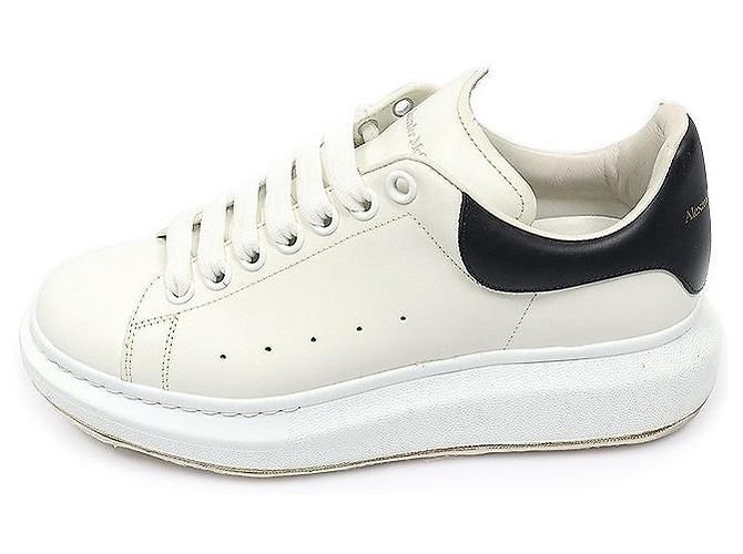 Alexander Mcqueen Sneakers da uomo in vitello White Black Oversole Bianco - vista 4