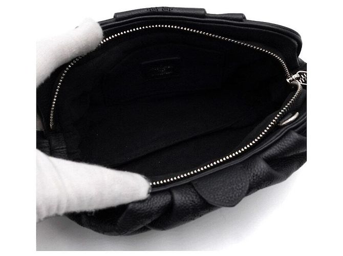 Louis Vuitton Borsa a tracolla e crossbody Scala Mini Pouch in Monogram Mahina nero - vista 6