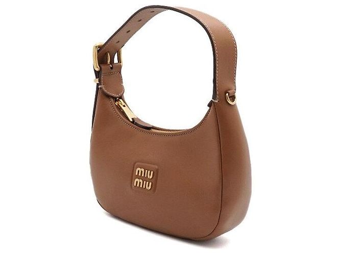 Miu Miu Bolso Hobo y Bolso Bandolera de Cuero Caramelo con Logotipo Dorado Castaño - vista 2