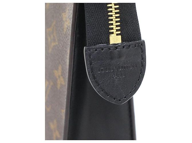 Louis Vuitton Necessaire Monogram Pochette Toilette NM - vista 4