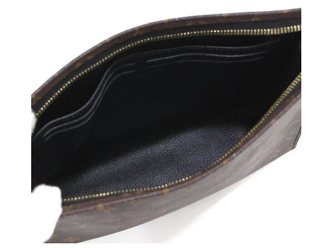 Louis Vuitton Necessaire Monogram Pochette Toilette NM - vista 5