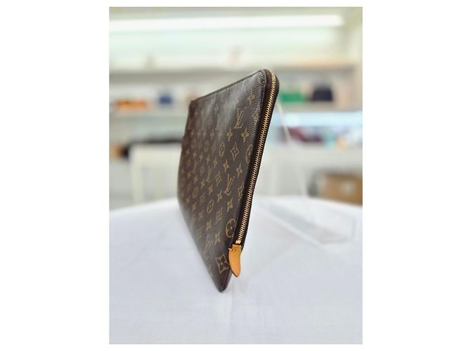 Louis Vuitton Borsa a pochette in pelle monogram Marrone - vista 10