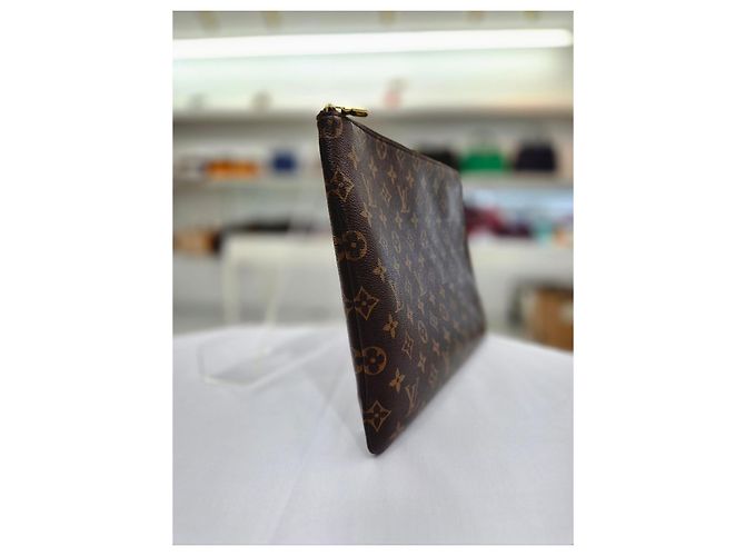 Louis Vuitton Borsa a pochette in pelle monogram Marrone - vista 4