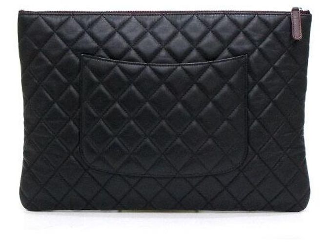 Chanel Clutch Classic Large in pelle d'agnello nera con CC argento Nero - vista 4
