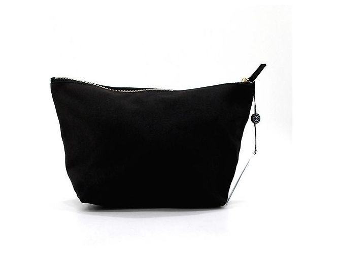 Chanel Pouch in tela nera con logo iniziale - vista 4