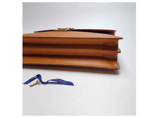Louis Vuitton Borsetta in pelle Camel Marrone - vista 14