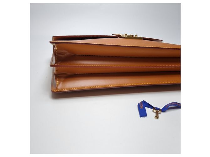 Louis Vuitton Borsetta in pelle Camel Marrone - vista 15