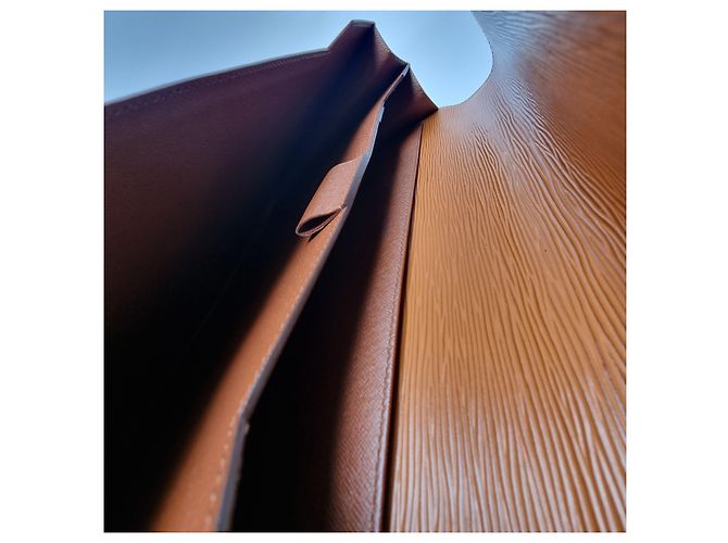 Louis Vuitton Borsetta in pelle Camel Marrone - vista 17
