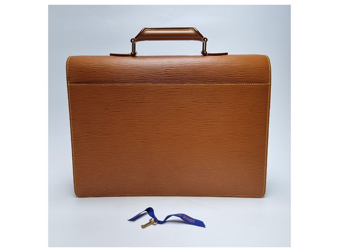Louis Vuitton Borsetta in pelle Camel Marrone - vista 8
