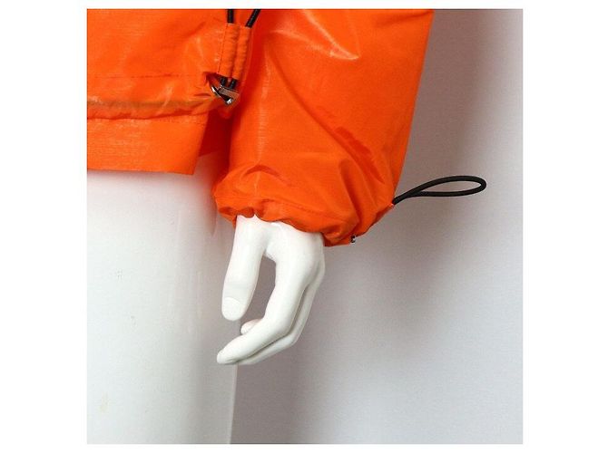 Dior Kenny Scharf Herren-Hemdjacke aus orangefarbenem Nylon mit CD-Logo - Ansicht 3