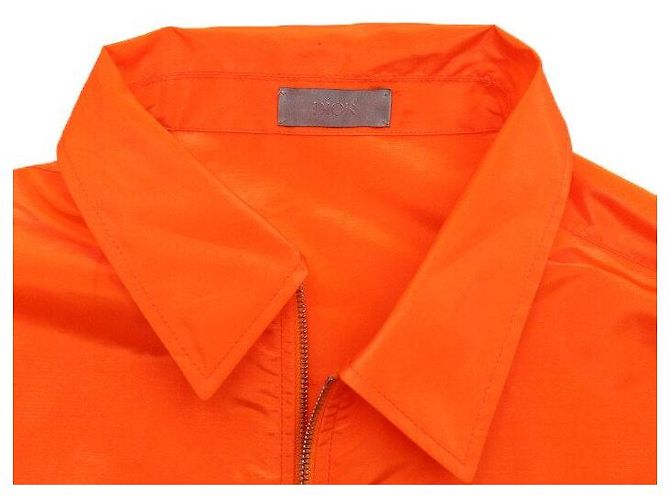 Dior Kenny Scharf Herren-Hemdjacke aus orangefarbenem Nylon mit CD-Logo - Ansicht 5