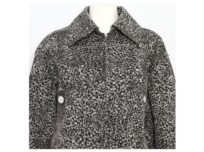 Chanel Chaqueta vaquera oversized para mujer Camelia CC Logo Castaño - vista 2