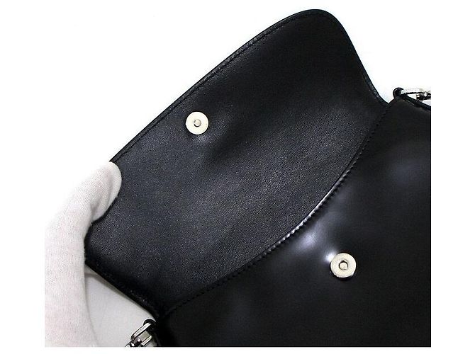 Prada Borsa a tracolla Cleo in pelle spazzolata con patta Nera - vista 6