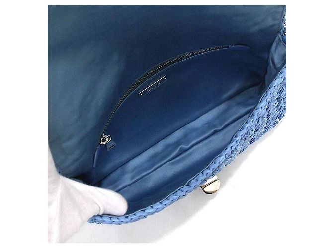 Miu Miu Borsa a tracolla in rafia blu con fiore di cristallo e catena argentata - vista 7