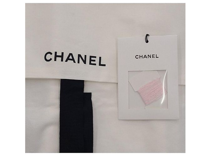 Chanel Cashmere-Strick-Sweatshirt mit Rundhalsausschnitt Rot - Ansicht 5