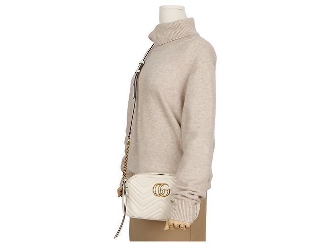 Gucci Borsa a tracolla Small Matelassé in pelle GG Marmont White Bianco - vista 13