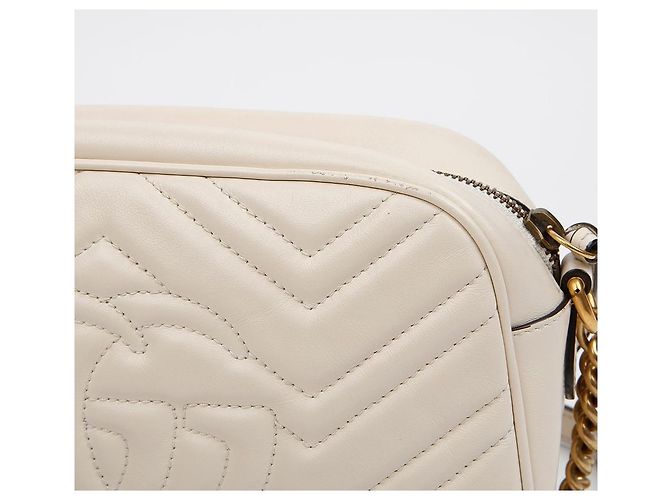 Gucci Borsa a tracolla Small Matelassé in pelle GG Marmont White Bianco - vista 6