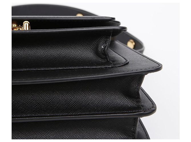 Marni Borsa a tracolla Trunk Medium in pelle Saffiano Nera Nero - vista 7