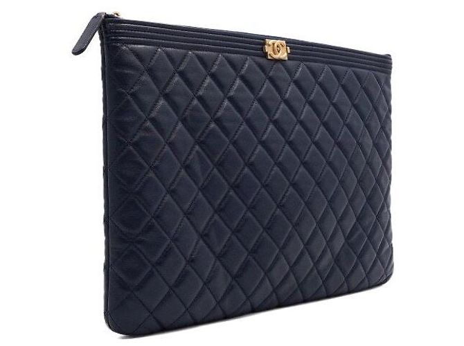 Chanel Clutch Boy Large in pelle di agnello blu navy - vista 4