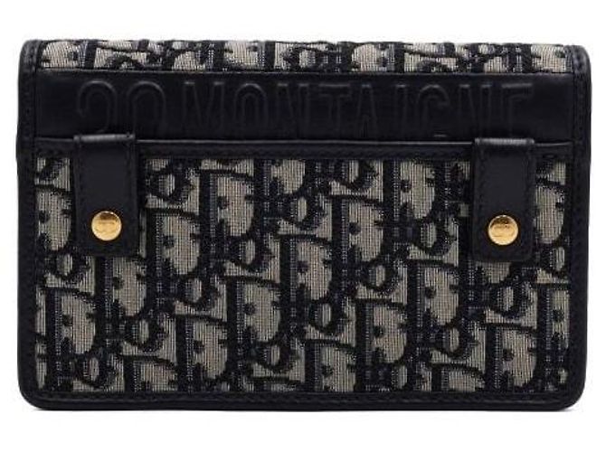 30 Montaigne Dior Montaigne Two-in-One Gürteltasche mit Schulterriemen und goldener Kette - Ansicht 5