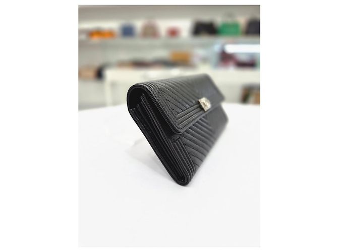 Chanel Boy Caviar Chevron lange Geldbörse in Schwarz mit silbernem Rand - Ansicht 13
