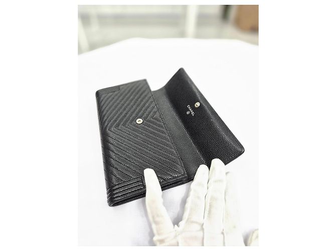 Chanel Boy Caviar Chevron lange Geldbörse in Schwarz mit silbernem Rand - Ansicht 18