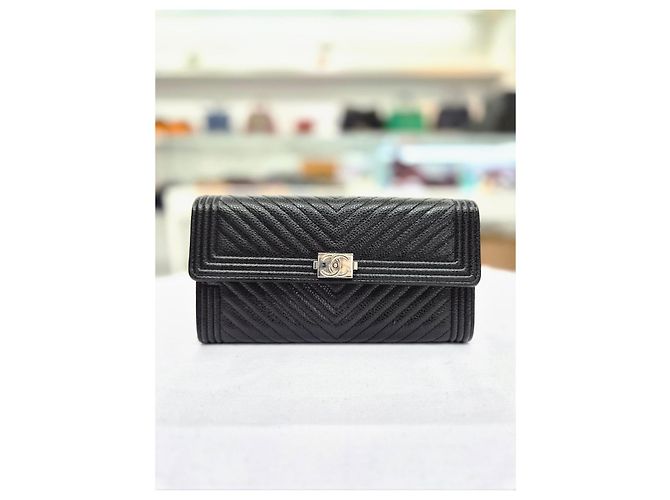 Chanel Boy Caviar Chevron lange Geldbörse in Schwarz mit silbernem Rand - Ansicht 2