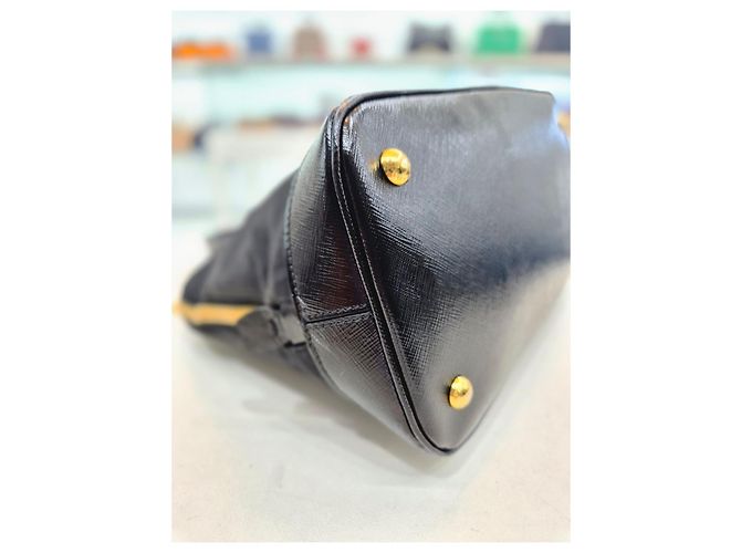 Prada Borsa Tote in nylon e pelle Saffiano Nero - vista 17
