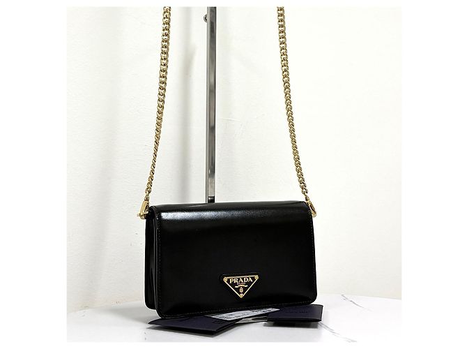 Prada Borsa a tracolla in pelle con catena Nera Nero - vista 6