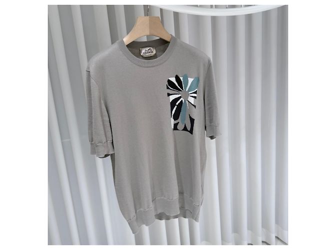 Hermès Mini Puzzle Floral Strick T-Shirt mit kurzen Ärmeln Braun - Ansicht 3