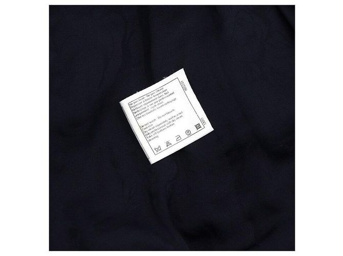 Chanel Navy Baumwolle CC Button Damen-Jacke und Rock Set
Navy Baumwolle CC Button Damen-Jacke
Navy Baumwolle CC Button Damen-Rock Blau - Ansicht 8