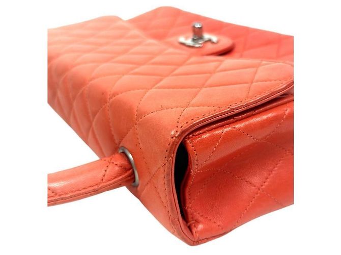 Chanel Gesteppte Top-Handle Tote Bag aus Lammleder in Orange - Ansicht 7