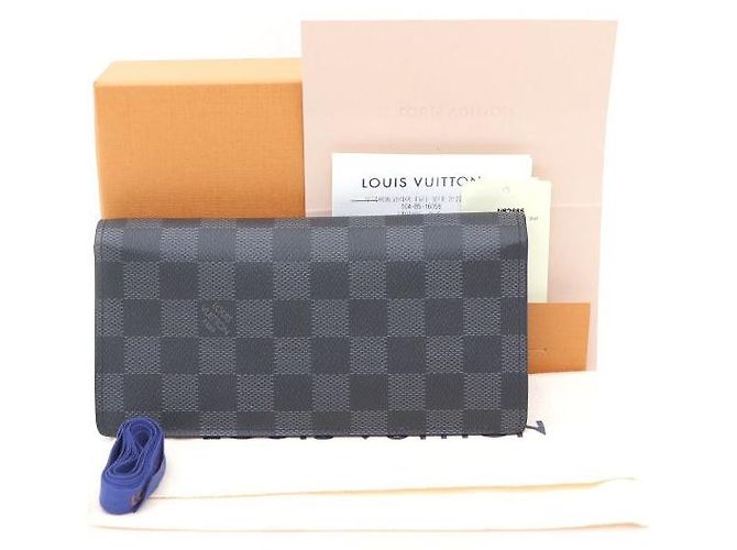 Louis Vuitton Damier Graphite Brazza Wallet Black - view 6