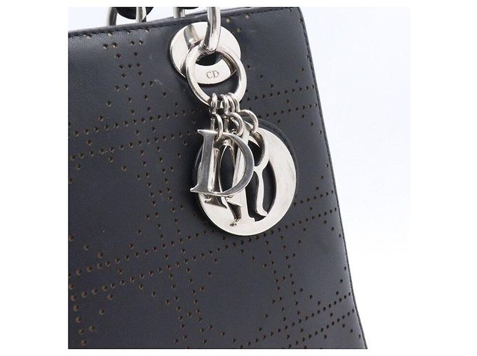 Dior Borsa Tote Lady Medium in pelle Cannage nera - vista 3