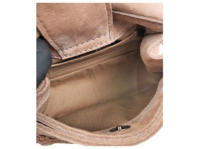 Chanel Borsa a tracolla matelassé con patta in camoscio beige Marrone - vista 10
