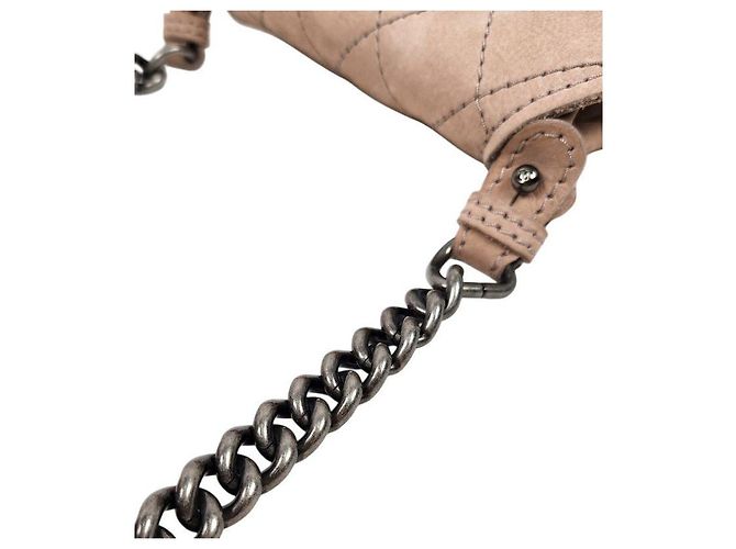 Chanel Borsa a tracolla matelassé con patta in camoscio beige Marrone - vista 9