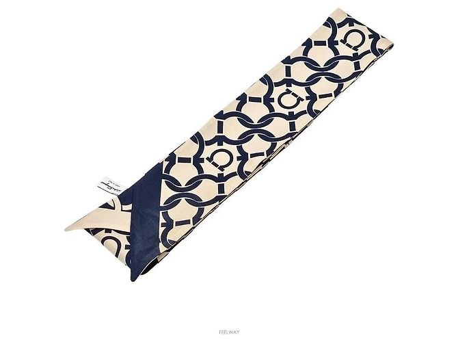 Salvatore Ferragamo Gancini Seidentuch Blau - Ansicht 3