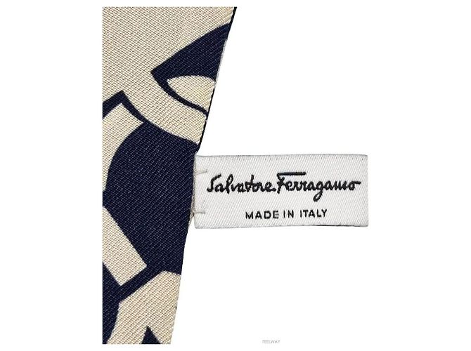 Salvatore Ferragamo Gancini Seidentuch Blau - Ansicht 5