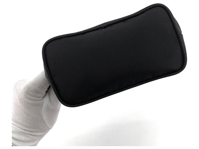 Prada Pouch in nylon con logo triangolo dorato e tracolla Nero - vista 6