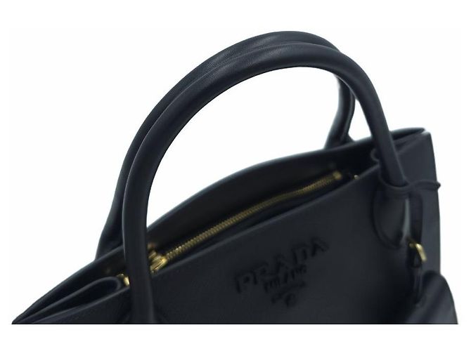 Prada Borsa Tote Media in Pelle Saffiano Nera Nero - vista 8