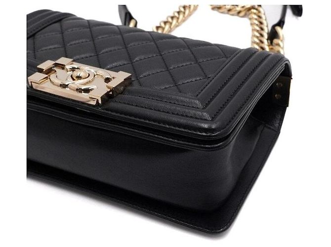 Chanel Borsa a tracolla e crossbody Boy Small in pelle d'agnello con catena dorata Nero - vista 9